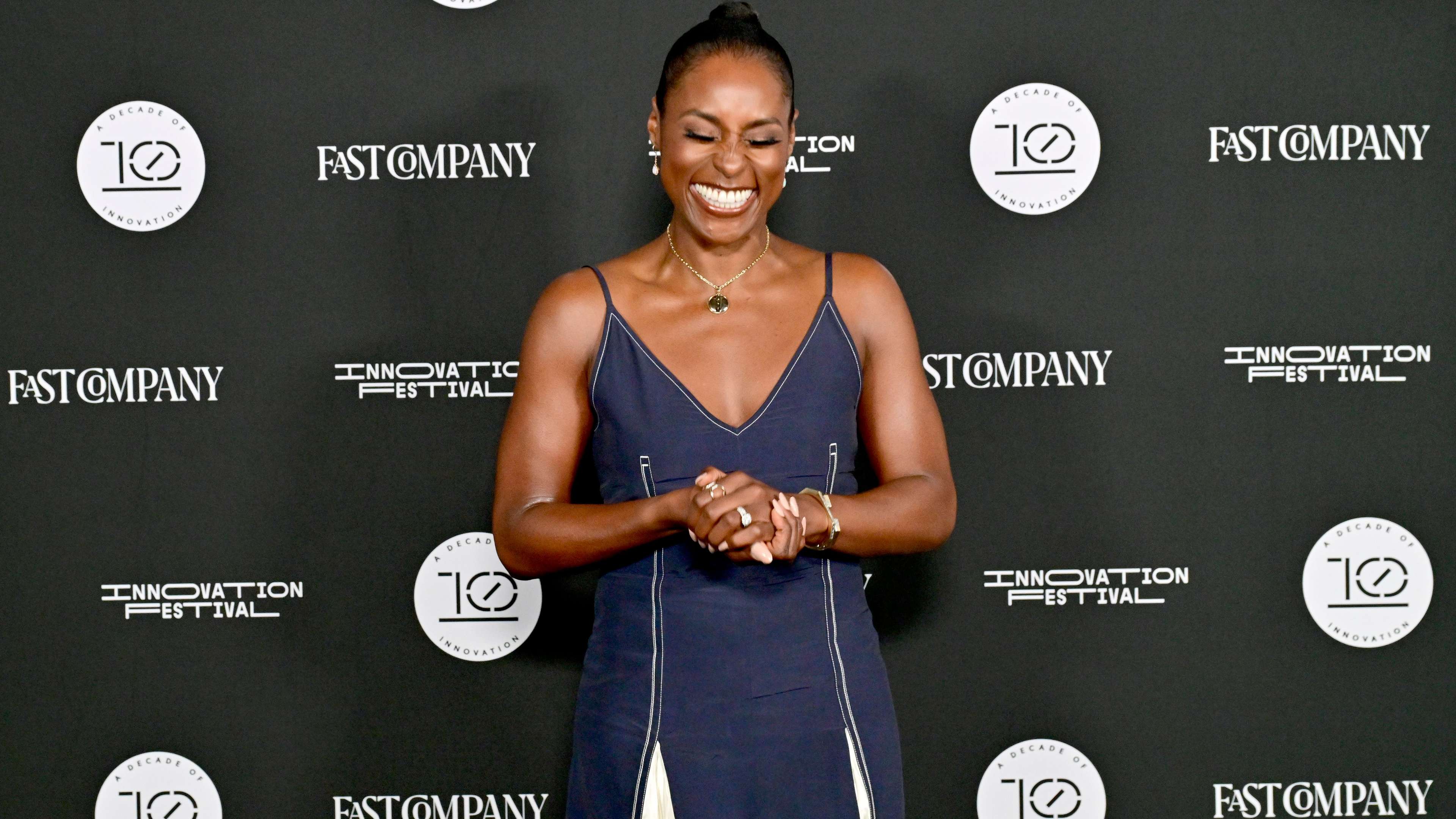 紧密相连 紧密相连